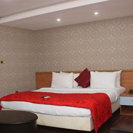 Pelican Hotel Lekki Luaran gambar