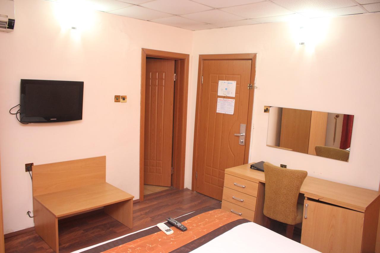Pelican Hotel Lekki Luaran gambar